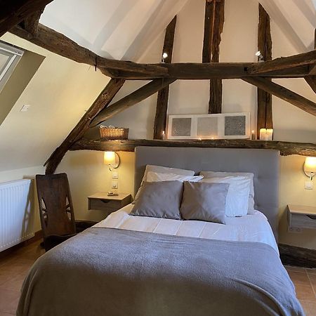 Le Domaine De Camberoux Gite Bressac Quarto foto