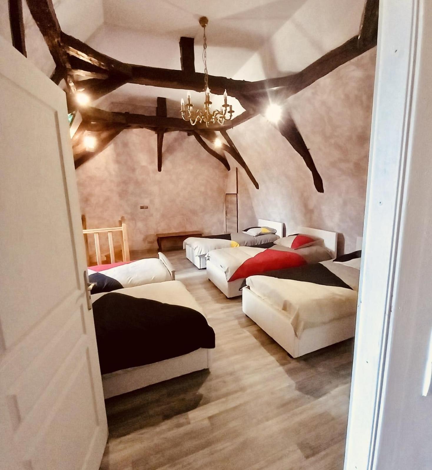 Le Domaine De Camberoux Gite Bressac Quarto foto